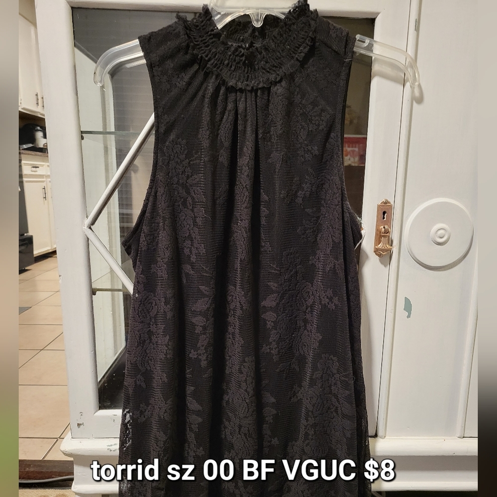 Torrid Lace Sleeveless Blouse